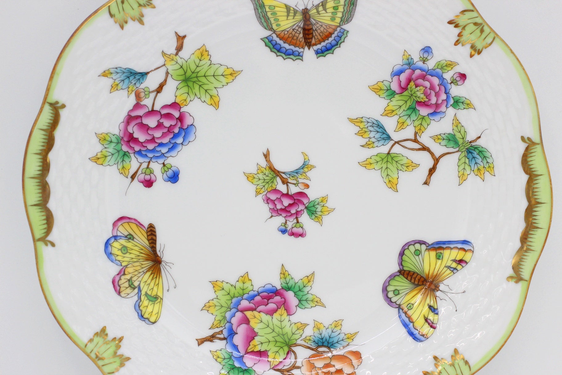 HEREND(ヘレンド) ビクトリアブーケ デザートプレート 19cm 皿 - 安心保証・業界最安値の販売 福助